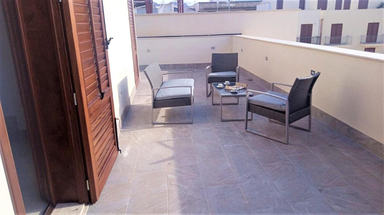Pozzo Antico Apartments 산비토로카포 외부 사진