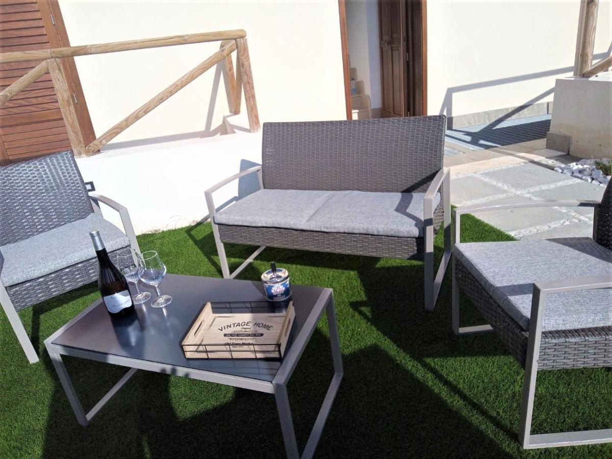 Pozzo Antico Apartments 산비토로카포 외부 사진