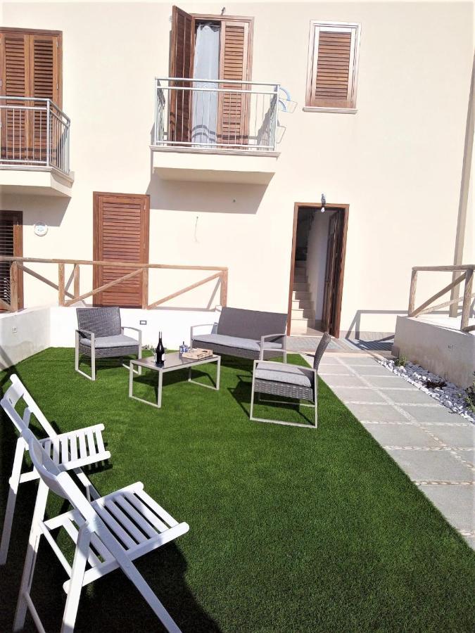 Pozzo Antico Apartments 산비토로카포 외부 사진