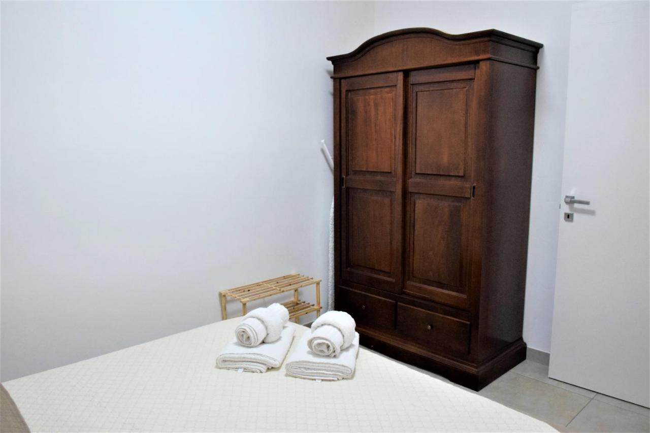 Pozzo Antico Apartments 산비토로카포 외부 사진
